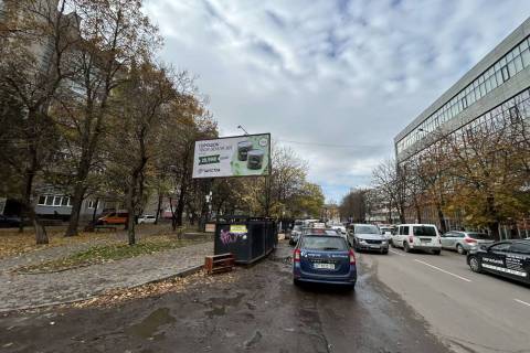 Billboard B in Ivano-Frankivsk, 3x6  Ukrayinsʹkoyi Peremohy st., 30 Photo 1