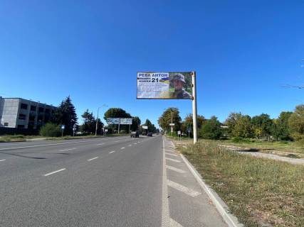 Billboard A in Pavlograd, 6х3  st. Dniprovs'ka - st. Tel'mana, bila svitlofora Photo 2