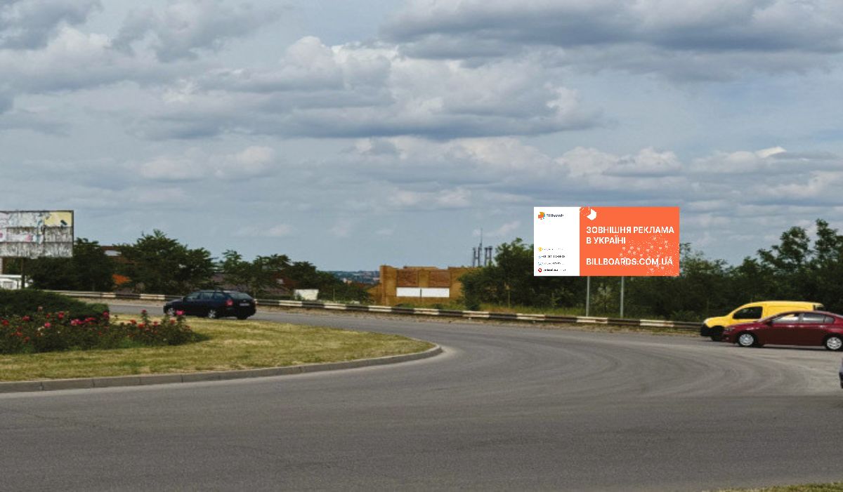 Billboard Zaporizhzhya,  av. Prebrazens'kogo - av. Uvilejnij, kolo, viizd v centr, sprava po kolu, zizd