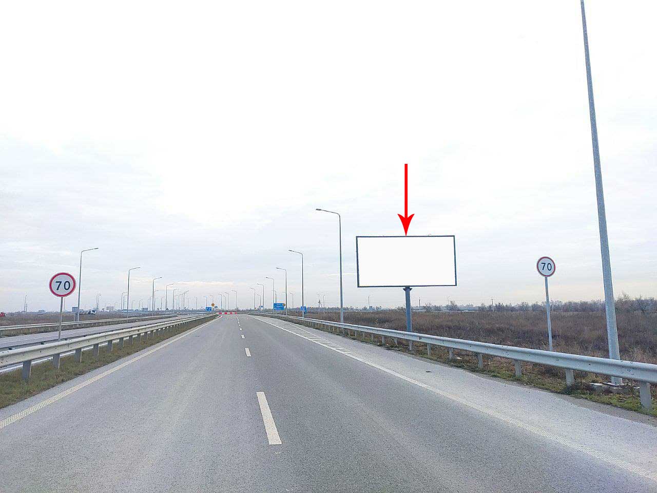 Billboard Greeks,  T-04-41, km 12+045 (livoruc), Ruh do m. Kam'ans'ke, na Dnipro, pered rozv'azkou na s. Ivanivka