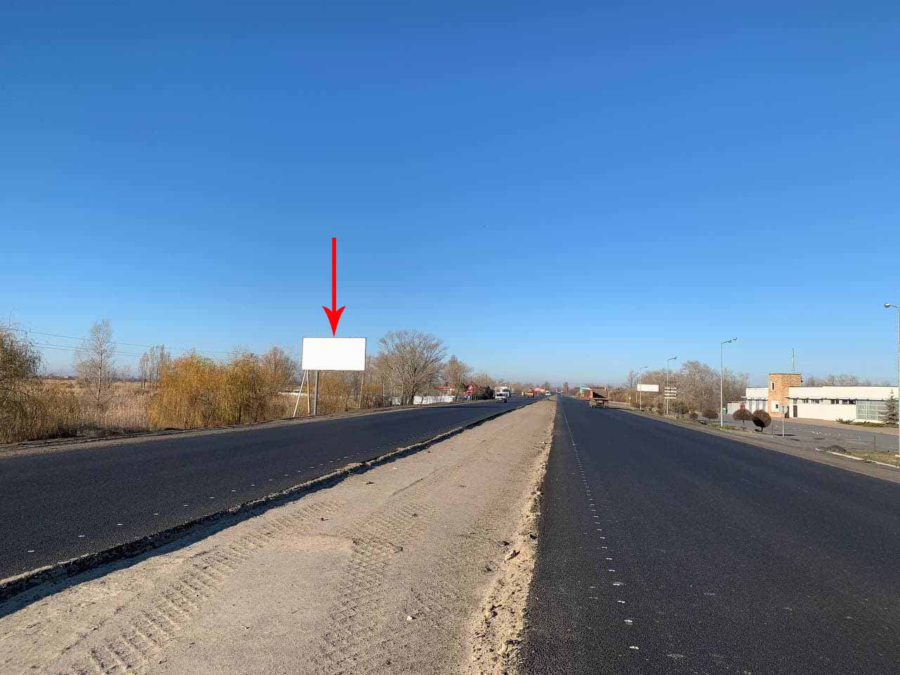 Billboard Novomoskovsk,  M-30, km 994+550 (pravoruc), Ruh do Dnipra zi storoni m. Pavlograd, bila "Don Kihota"