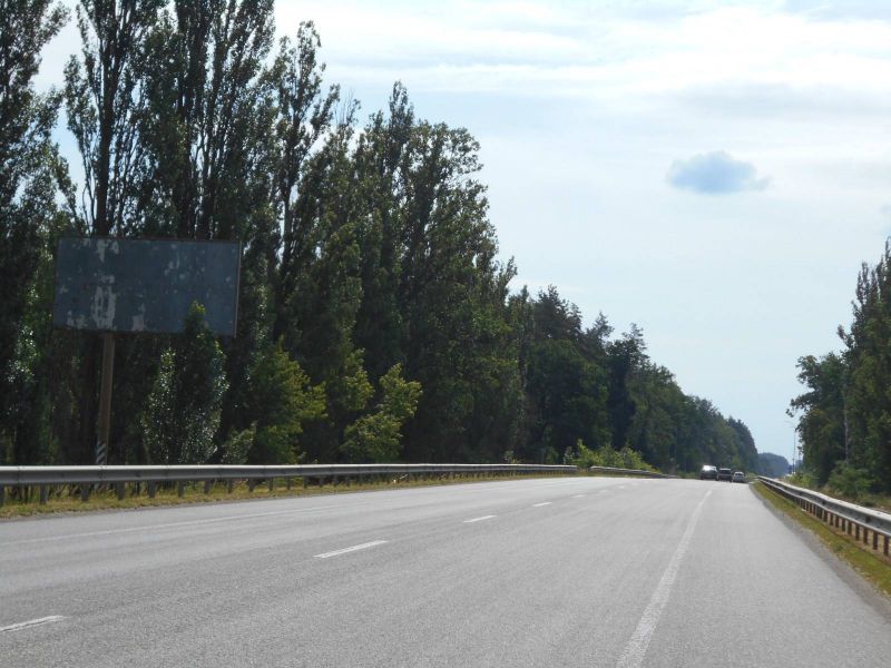 Billboard Vorzel,  smt. Vorzel', trasa M-07 "Kiiv-Kovel'", km 34+950 pravo, za 500m do povorotu na st. Parkova, za 570m do avtobusnoi zupinki