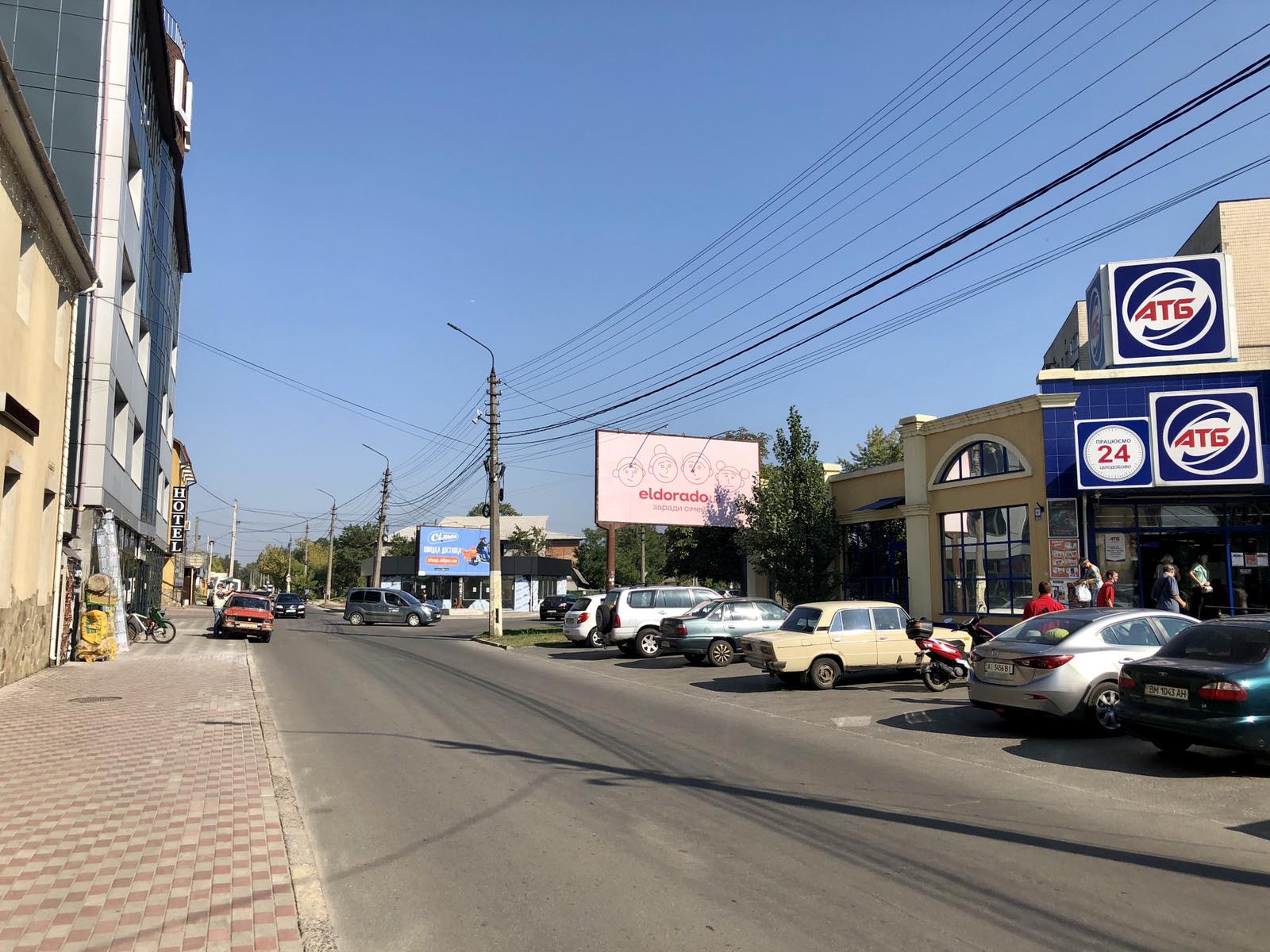 Billboard Irpin,  st. Antonova, rajon vokzalu, bila supermarketu "ATB"