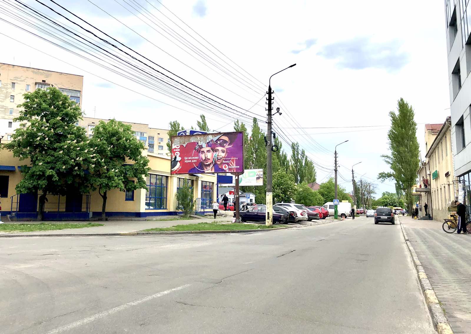 Billboard Irpin,  st. Antonova, rajon vokzalu, bila supermarketu "ATB"