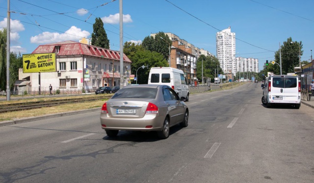 Billboard Kyiv,  Avtozavods'ka st., 83 (ZK "Berezans'kij, Apteka 36,6), v napramku Polarna st.