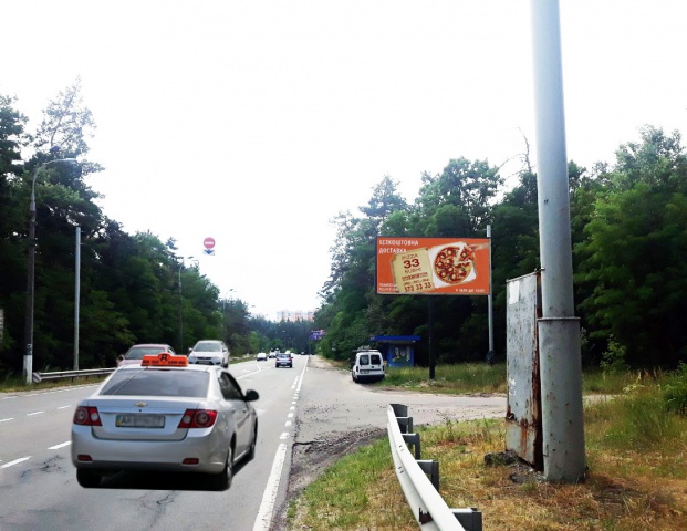 Billboard Kyiv,  Litovs'kij prosp.(Mins'kij prosp). zupinka "Sportbaza", na peretini z Petrovs'kij provulok, v napramku Oboloni