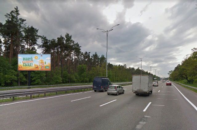 Billboard Kyiv,  Бориспільська траса, 500 м до ресторану "Козацький стан" (межа міста, стелла Києва,  будівельний супермаркет Нова Лінія). 900 м до Харківської площі. Електроопора № 35-34 (в районі 19 км 200 м), у напрямку до Борисполя
