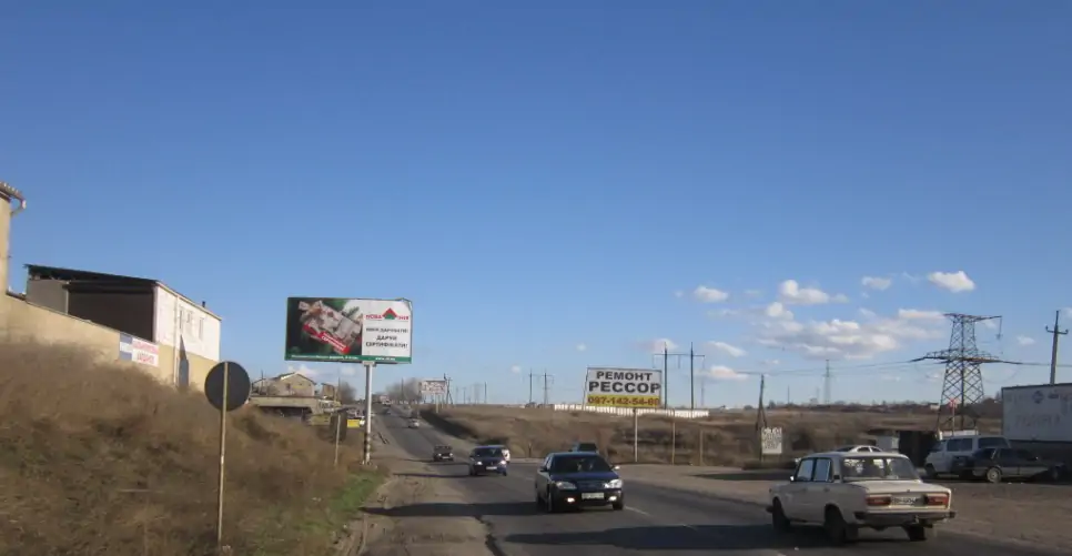 Billboard Odessa,  Ob'izna doroga (10+568km)  - avtorinok Kual'nik, vid  st.Balts'ka doroga do masivu Kotovs'kogo