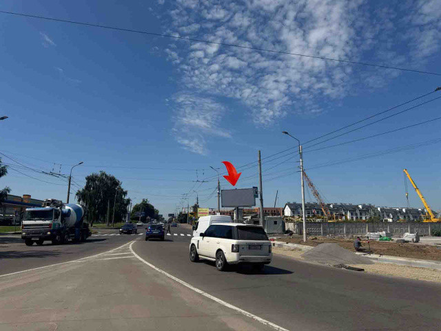 Billboard Lutsk,  Rivnens'ka/Okruzna_kil'ce bila Epicentru_v'izd v misto