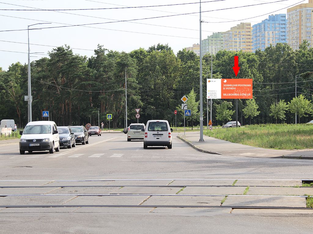 Billboard Kyiv,  Navoi av. - st. Zmacenka, rozdil'nik, v storonu bst. Perova