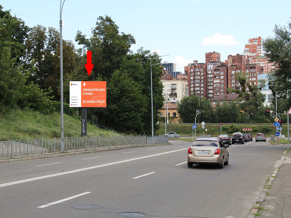 Billboard Kyiv,  Brozka st. (kolis. Kirovograds'ka st.) / st. Grincenka, v bik st. Grincenka
