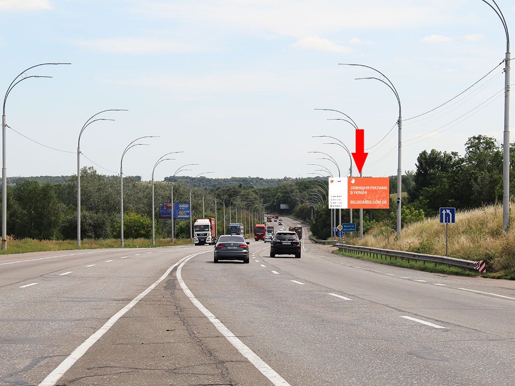 Billboard Kyiv,  Zabolotnogo st., 100 m. vid AZS "Okko" i ofisu "Mironivs'kij hliboprodukt", v bik Stolicnogo sose
