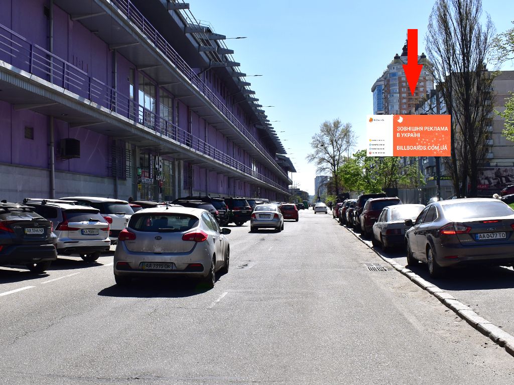 Billboard Kyiv,  Obolons'kij av., 23, TRC "Dream town", v storonu st. m. "Mins'ka"