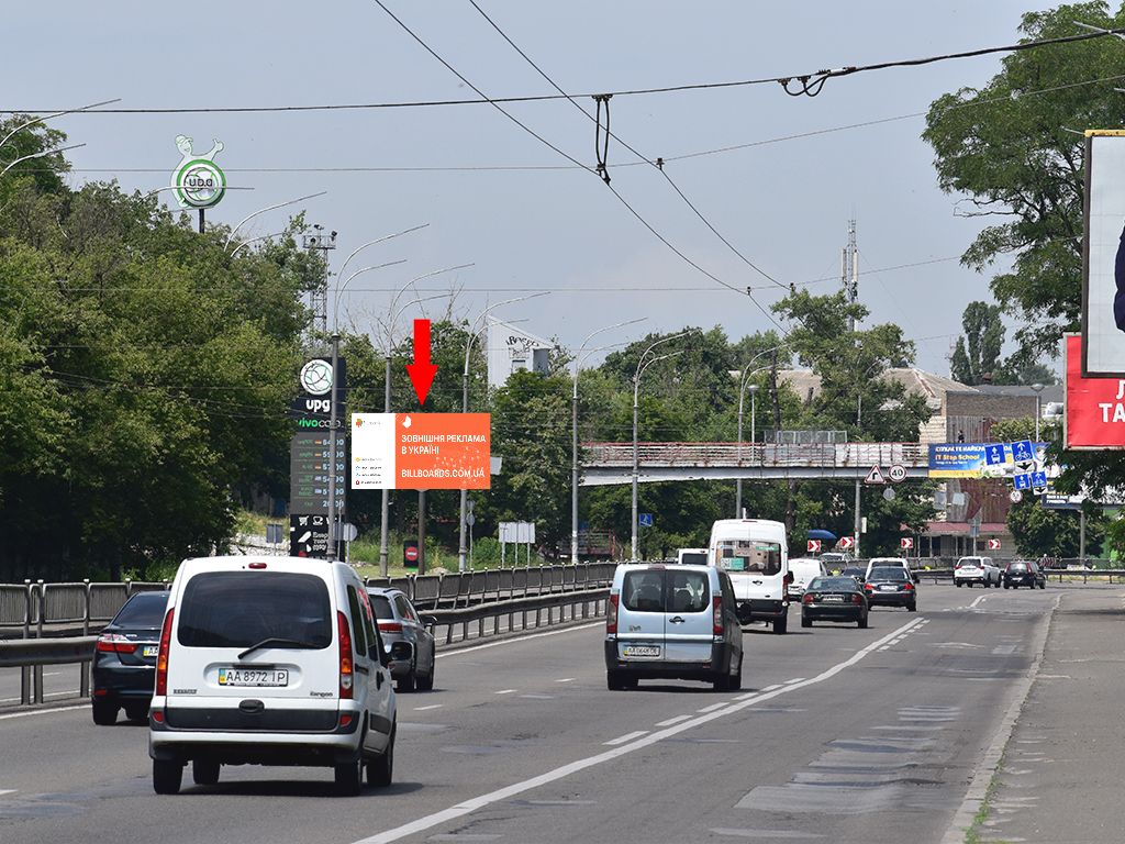 Billboard Kyiv,  Vizvoliteliv av., 15, bila supermarketiv "Fokstrot" i "El'dorado", v storonu bst. Perova