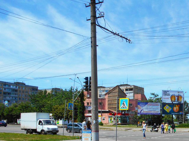 Billboard Krivy Rig,  Velikogo V. st., 59 - Kustanaevska st., ("Budinok Mod") ,vid Artema pl.