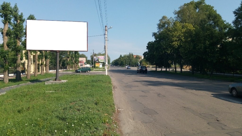 Billboard Mirgorod,  st. Gogola, neparna storona, rajon central'nogo vhodu v stadion
