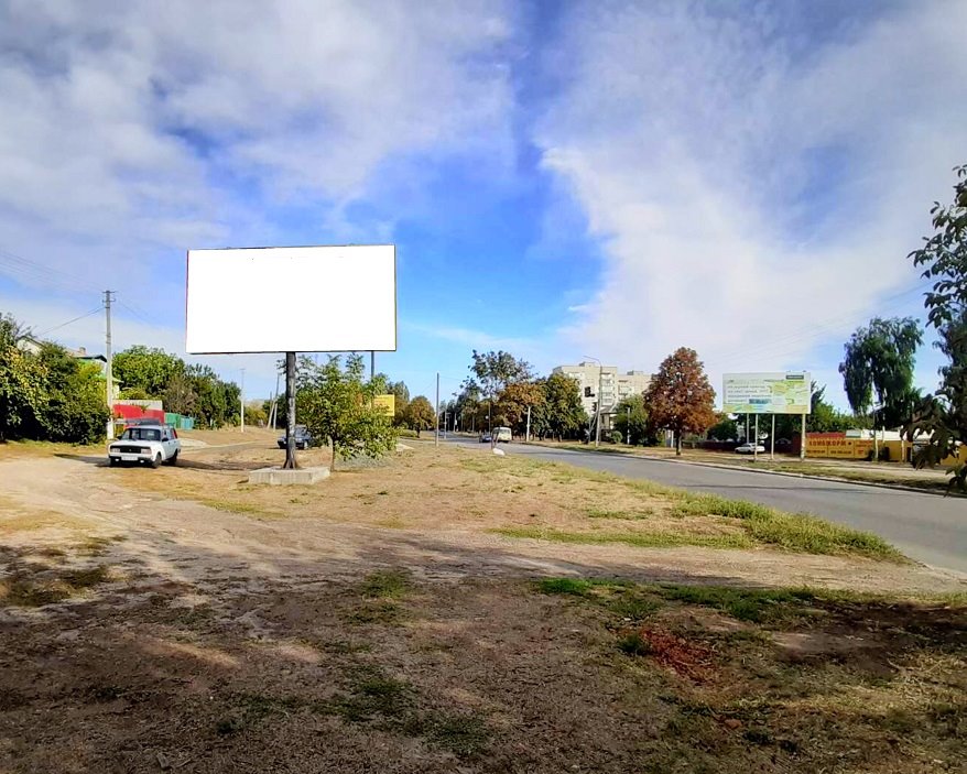 Billboard Smila,  st. Nezaleznosti (navproti budinku No1 po st. Nahimova)