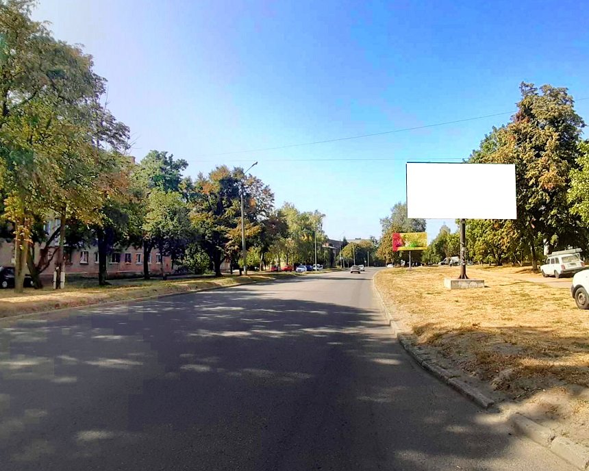 Billboard Smila,  st.Nezaleznosti (navproti bud.No77)