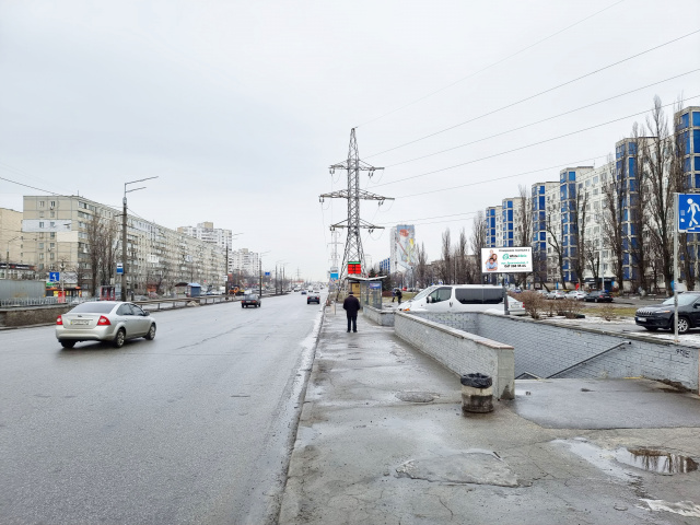 Billboard Kyiv,  st. Bratislavskaa 2 m. Cernigovskaa, s"ezd s mosta za ostanovkoj, napravlenie r-k. "Unost'"