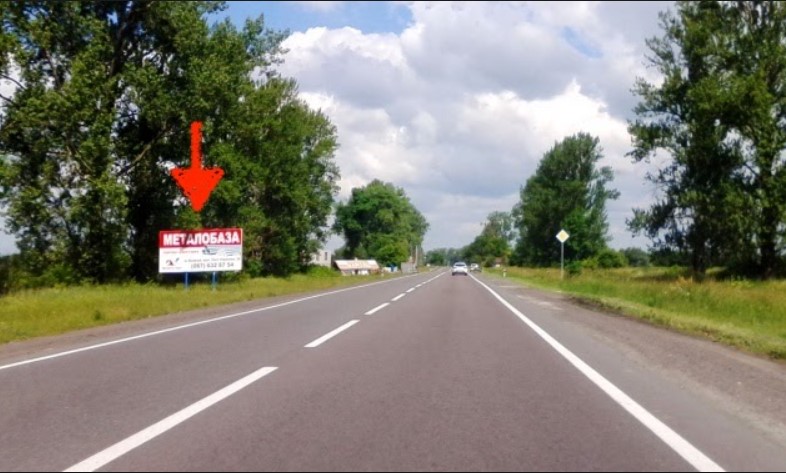 Billboard Lviv,  с. Сопошин, вїзд в м. Жовква, траса Львів- Рава-Руська (М-09), на кордон з Польщею (м.Рава- Руська), на м. Червоноград, на АЗК WOG, на АТБ