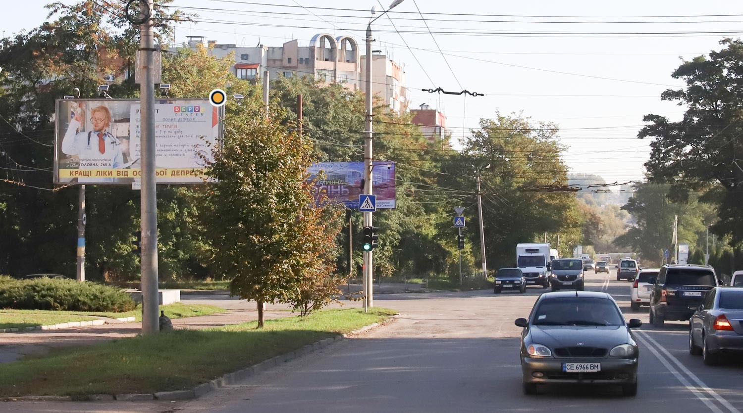 Billboard Chernivtsi,  Golovna st. / Pivdenno-Kil'ceva st., z Pivdenno-Kil'cevoi, do centru
