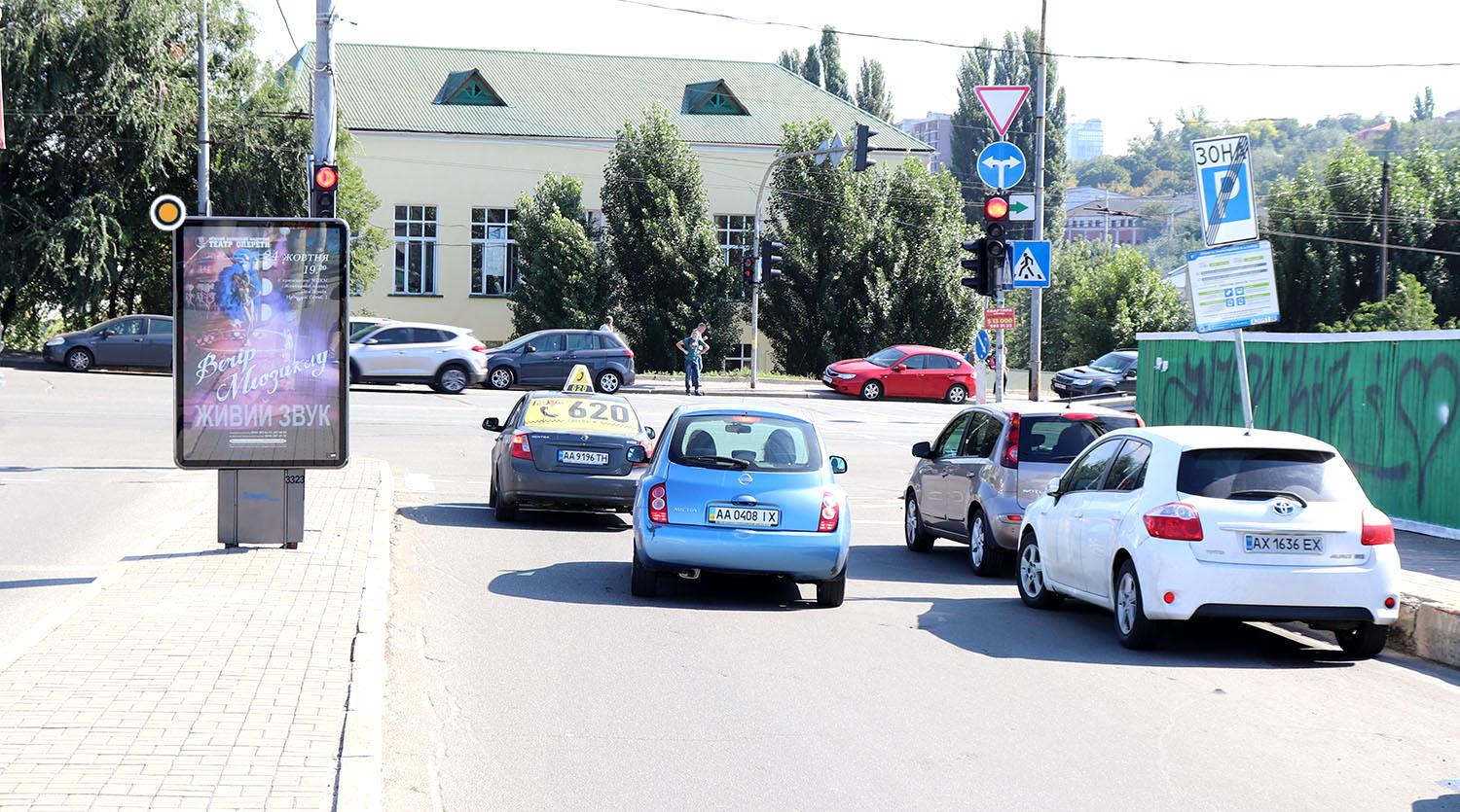 Citylight Kyiv,  Vokzal'na st. rozdil'nik u naav. st.L.Tolstogo