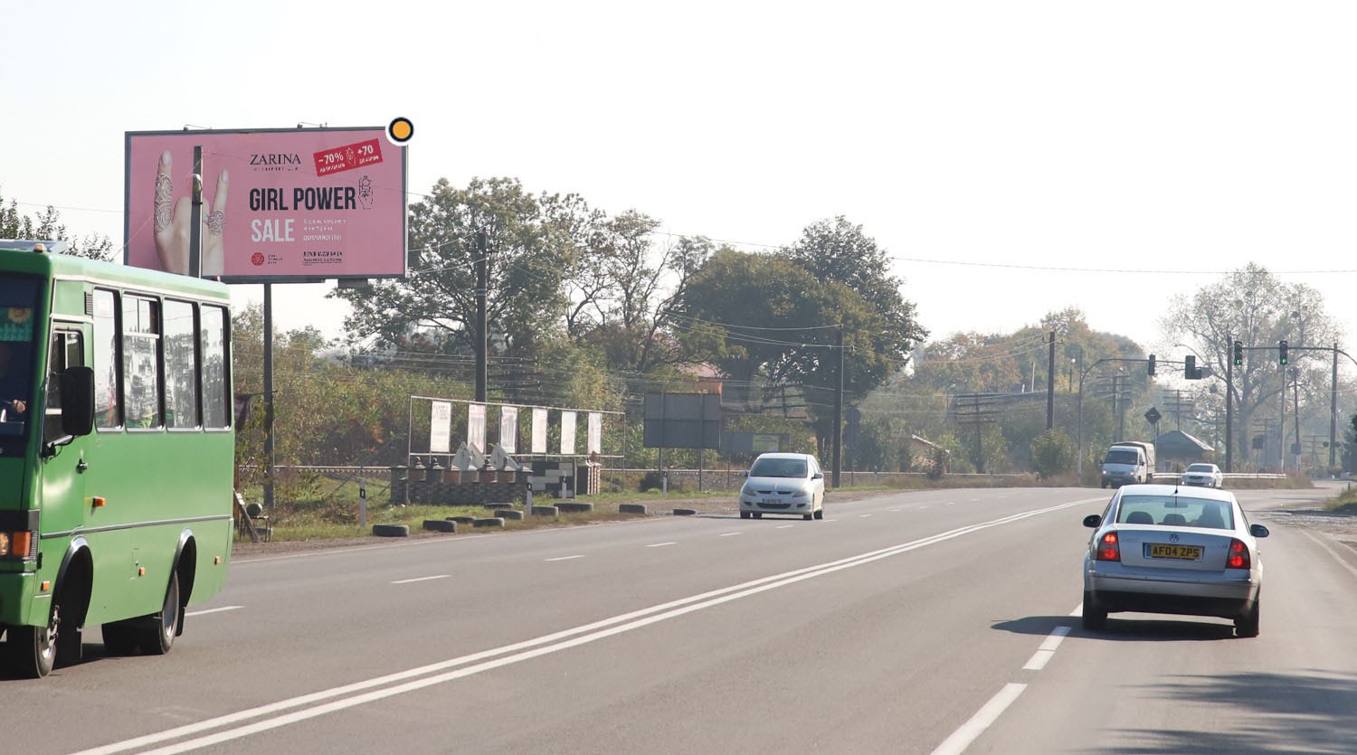 Billboard Chernivtsi,  Galic'kij slah st., stik z Kolomijs'kou, v`izd v misto