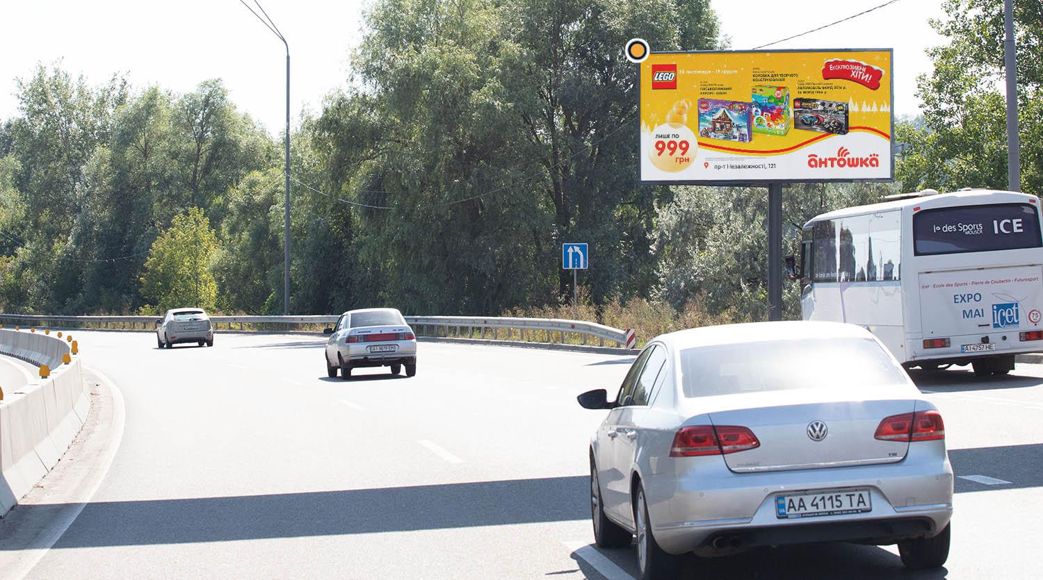Billboard Kyiv,  Dniprovs'ke sose, v napramku do Obuhova, za KPP, za pisohidnim mostom (sprava)