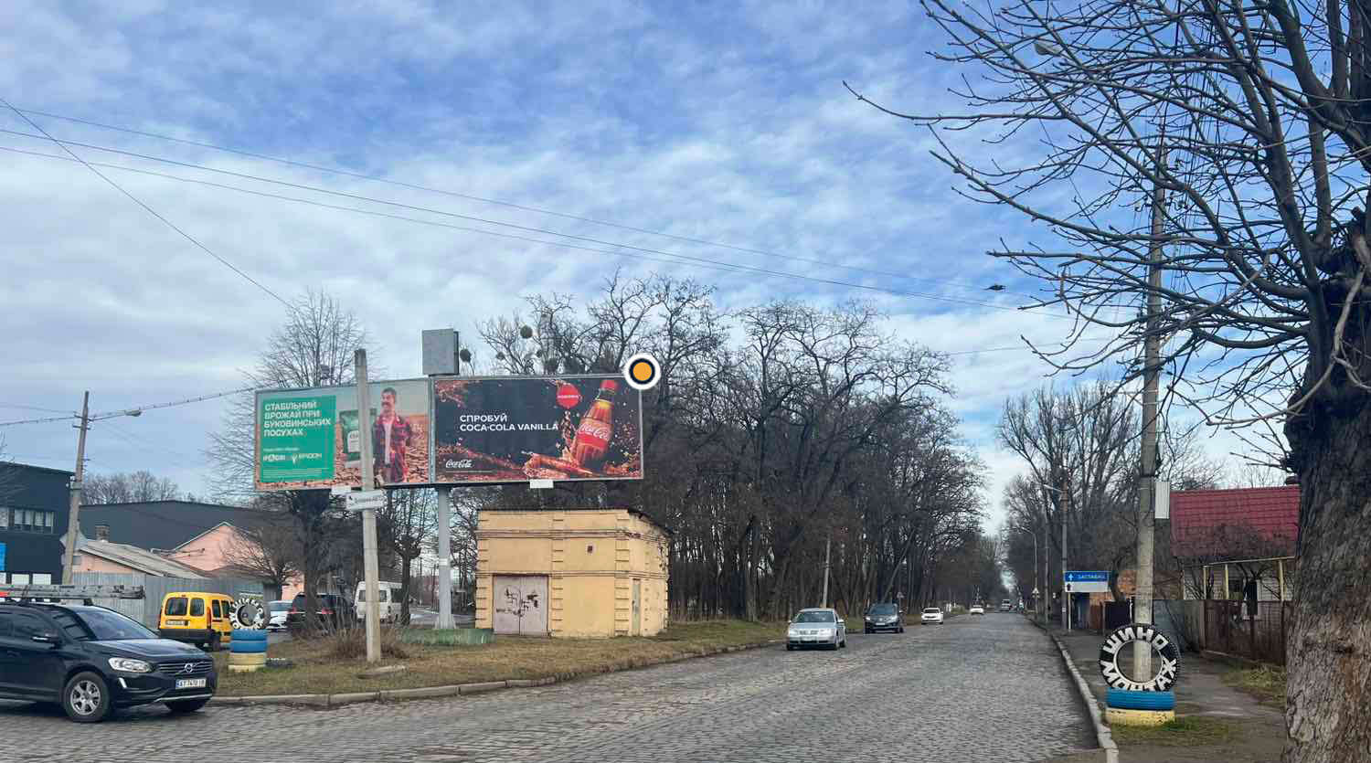 Billboard Chernivtsi,  Zavods'ka st. / Kolomijs'ka st., pravij, z centru