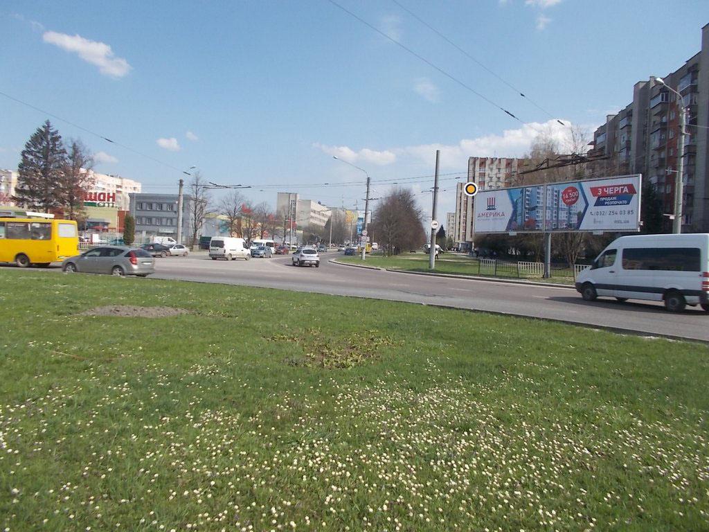 Prismatron, prism Lviv,  Kul'parkivs'ka st. / Velikogo V st., livij, do st. V Velikogo