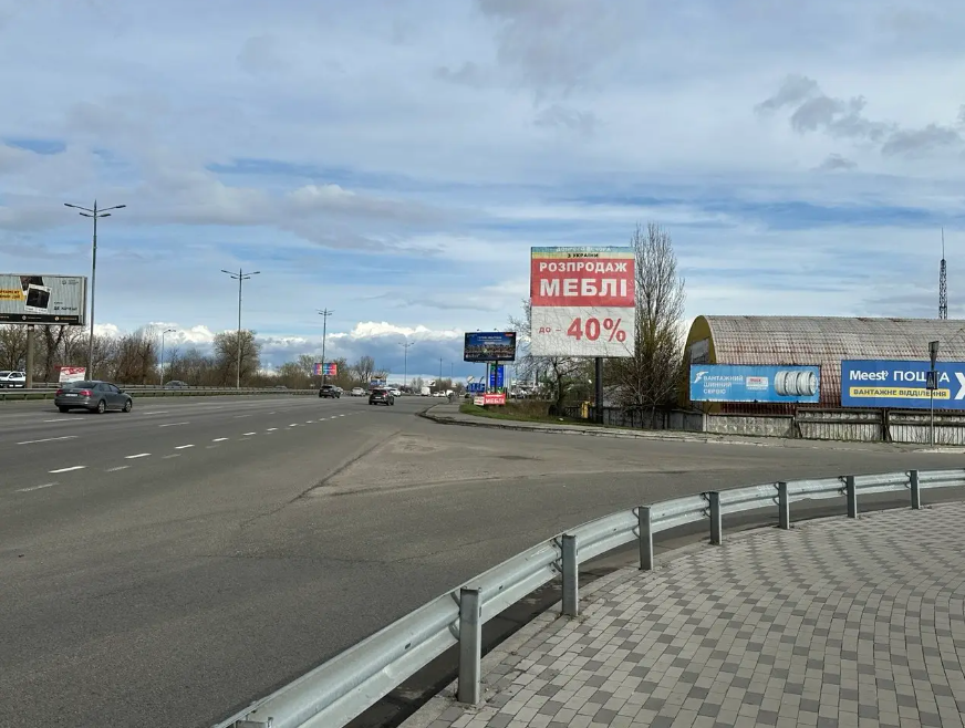 Billboard Kyiv,  st.Velika Kil'ceva, na perehresti z st.Ana Kacuri, napravlenna na Borsagivku