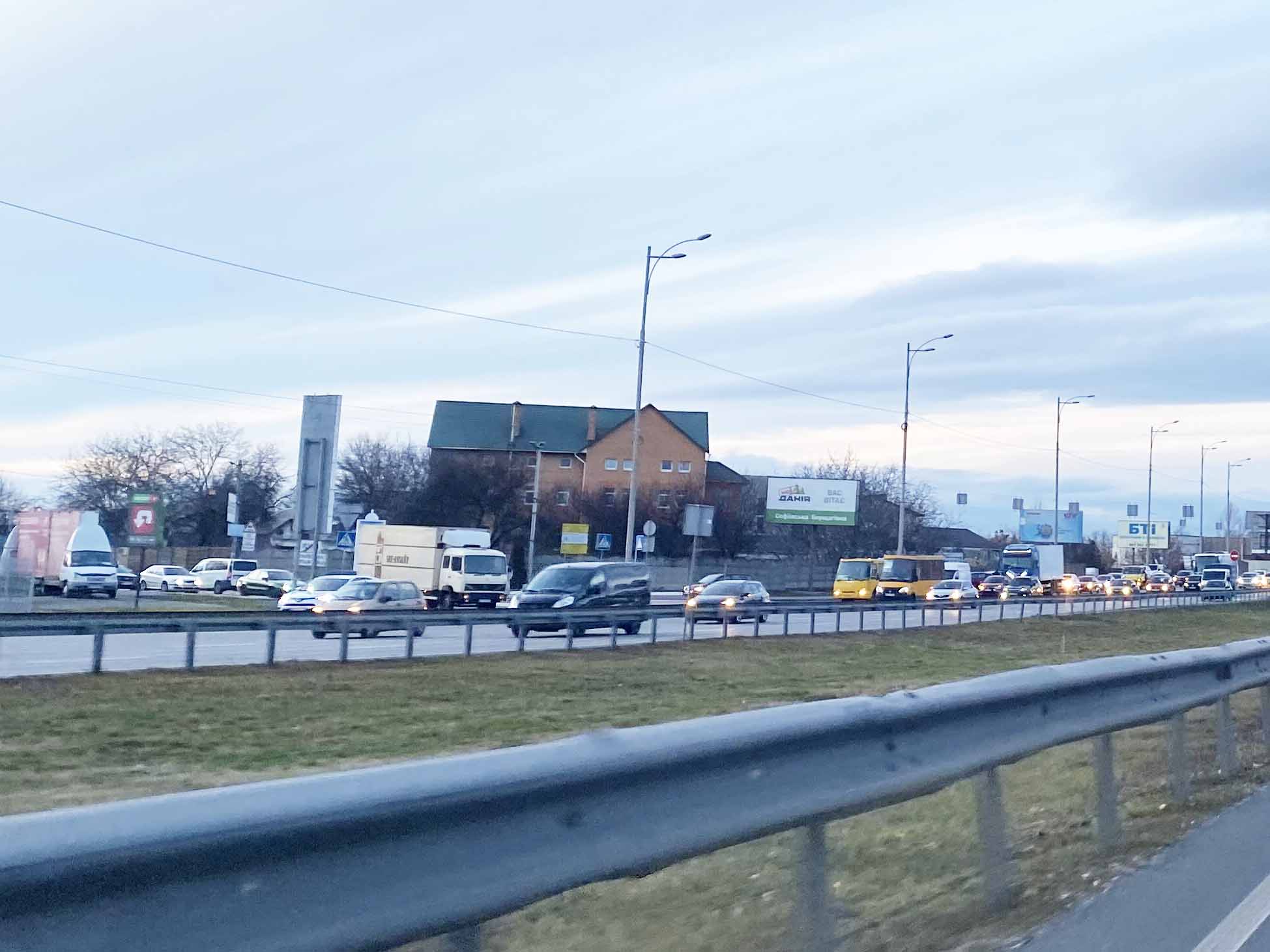 Billboard Sofiivska Borshchagivka,  st.Velika Kil'ceva, povorot na st.Sobornu
