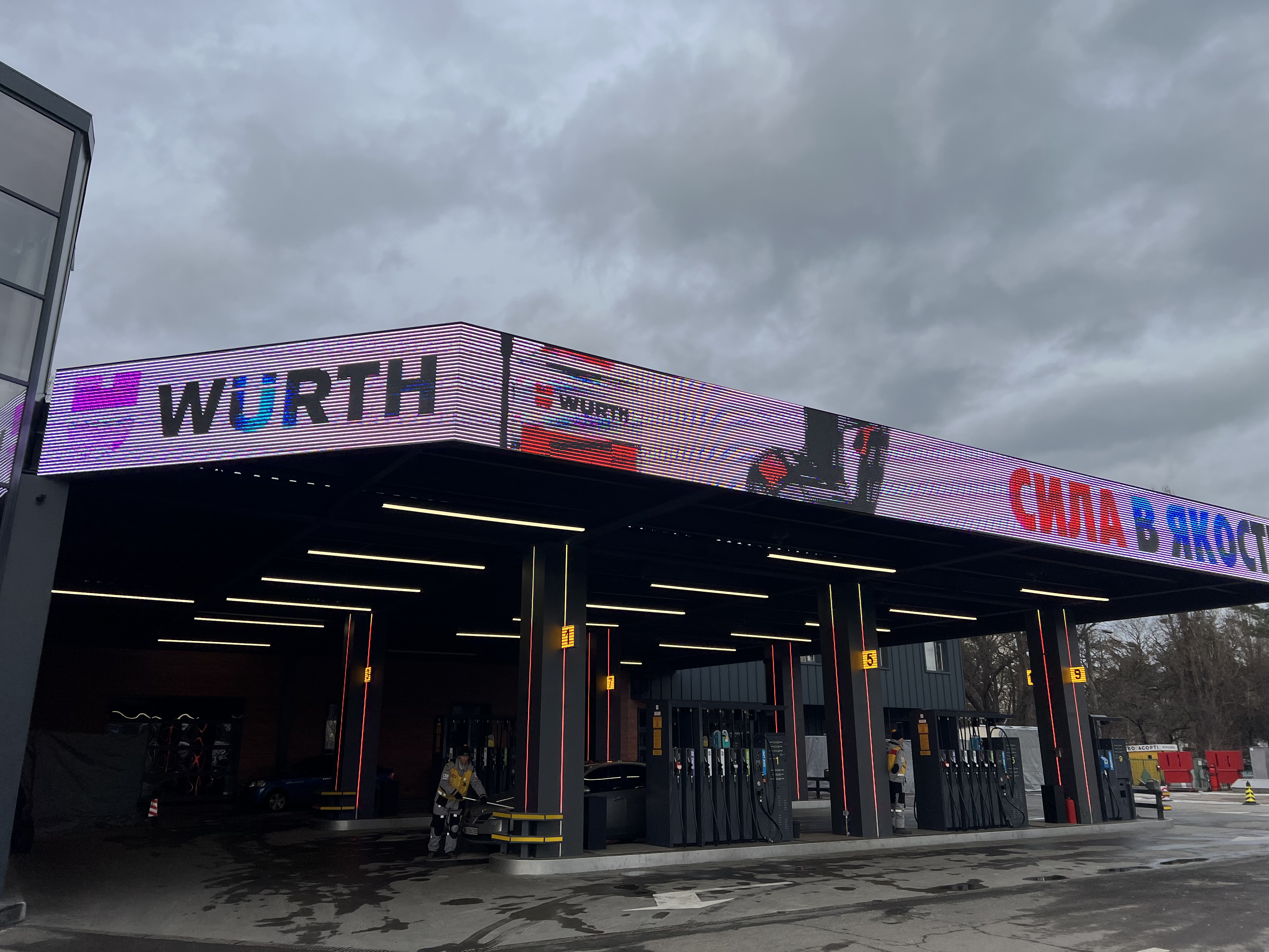 Video billboard Kyiv,  Brovar'skijav.31-33