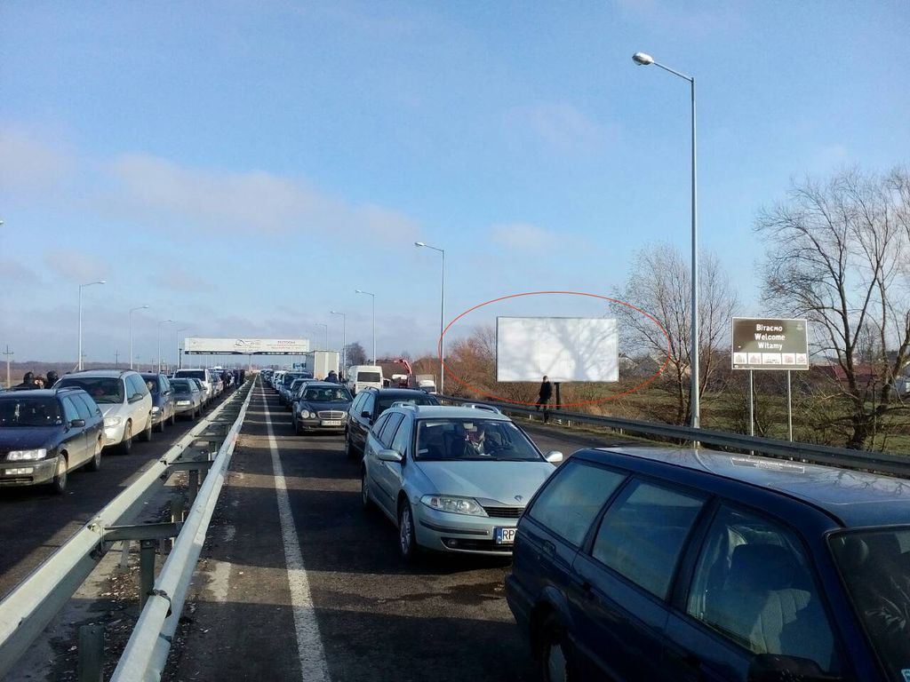 Billboard Cordoni,  Краківець к1, кордон (ліворуч)  в' їзд з Польщі