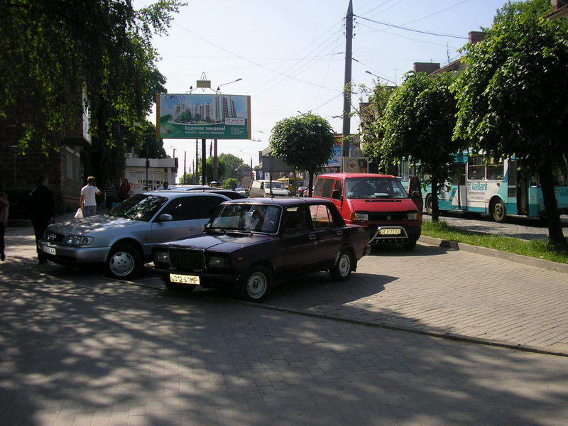 Billboard Chernivtsi,  Nezaleznosti -  Golovna
