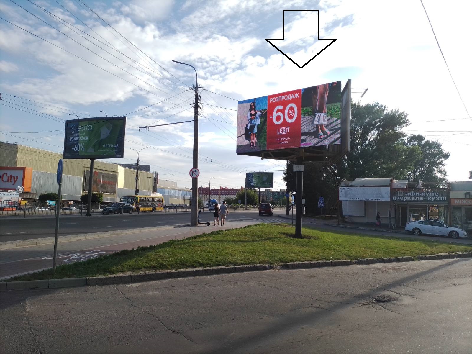 Video billboard Lutsk,  kil'ce Sobornosti - Kravcuka (navproti TAM-TAMu, rajon Formula Varsavs'kogo rinku)