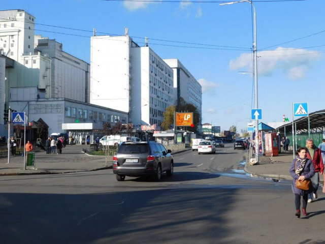 Scrolller, scroll Kyiv,  Межигірська вул. 83