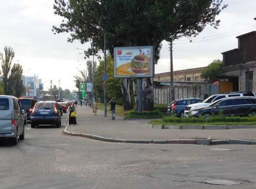 Video billboard Kyiv,  Novokostantinivs'ka st., 1B (TT 6.8 484h352)