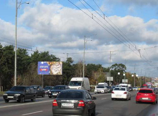 Billboard Kyiv,  Bratislavs'ka st., 200 metriv do perehr. z Lisnim prosp. (u napramku  Troesini)