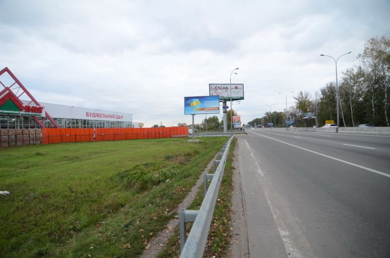Billboard Kyiv,  s. Vita-Postova, trasa M-05 Kiiv-Odesa, km 21+000 livo, za 100m do restoranu "Villa Vita", za 350m do magazinu Sil'po
