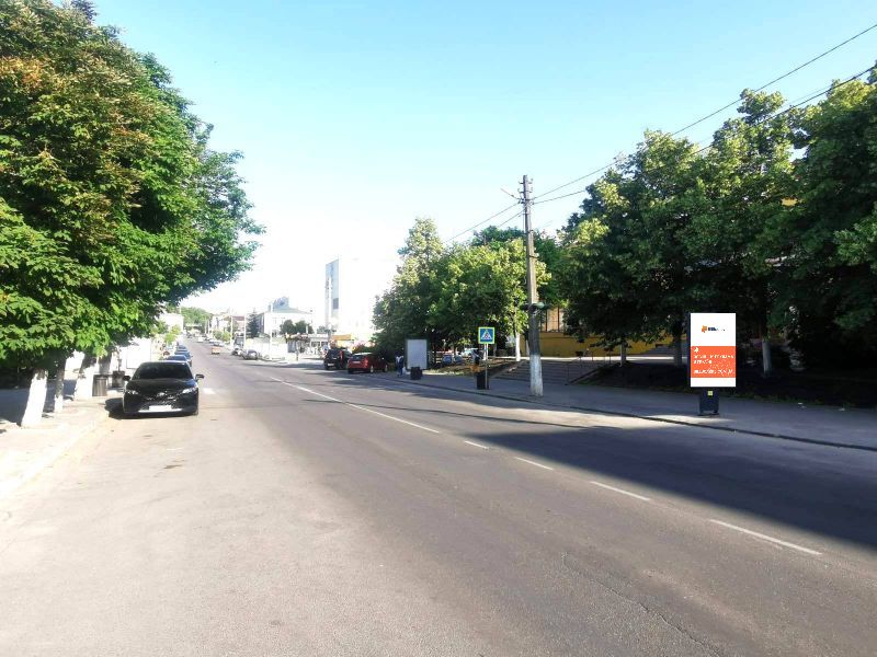 Citylight Vasylkiv,  m. Vasil'kiv, st. Grusevs'kogo, 21, bila magazinu "Sil'po" ta "COMFY", cerez 50m pisla povorotu na st. Gogola, cerez 100m pisla povorotu na st. Dekabristiv, za 125m do viddilenna PUMB ta avtobusnoi zupinki