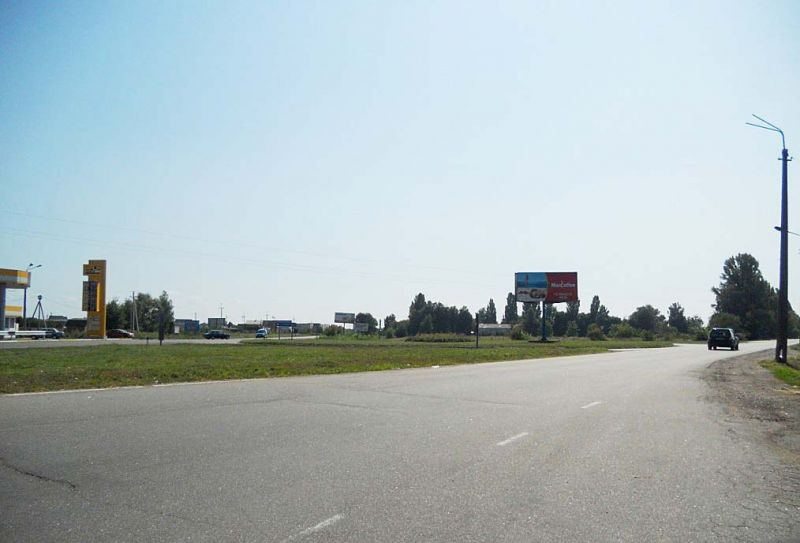Billboard Pereyaslav-Khmelnitsky,  Cerkas'ka trasa, trasa N-08 "Borispil'-Dnipro-Zaporizza", km 43+900 kil'ce, KPP DAI m. Pereaslav-Hmel'nic'kij, v'izd v m. Pereaslav-Hmel'nic'kij, AZS "BRSM"