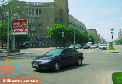 Backlight  in Zaporizhzhya av. Lenina / st. Verhnaa Photo 1