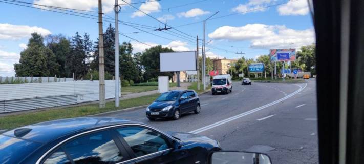 Billboard B in Zaporizhzhya, 3х6  av. Sobornij, viizd z DniproGES Photo 1