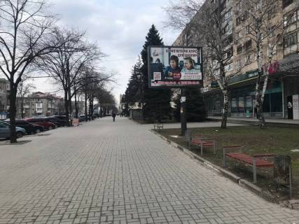 Backlight A in Zaporizhzhya, 2х3  av.Sobornij, bila bud.144-146, 4 Photo 1