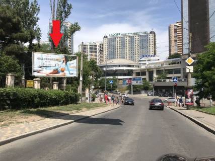 Prismatron, Prism B in Odessa, 3х6  st. Posmitnogo -st. Genuezs'ka  - TC Garagin Plaza - 84754 Photo 1