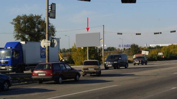 Billboard B in Dnipro (Dnipropetrovsk) prosp. Slobozans'kij (Gaz. Pravda), povorot na Metro, bila svitlofora Photo 1