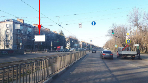 Billboard B in Dnipro (Dnipropetrovsk), 6х3  prosp. Bogdana Hmel'nic'kogo, bud. No24 - st. Gavrilenka, napramok v storonu centru Photo 1