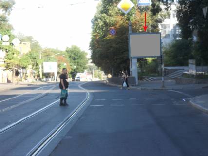 Scrolller, Scroll A in Dnipro (Dnipropetrovsk), 3.14х2.32  st. Zukovs'kogo - st. Cernisevs'kogo, bila svitlofora  - 168990 Photo 1