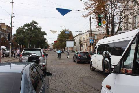 Scrolller, Scroll A in Dnipro (Dnipropetrovsk), 3.14х2.32  prosp. Dmitra Avornic'kogo - st. Pastera, ruh u bik z/d vokzalu, bila svitlofora - 169291 Photo 1